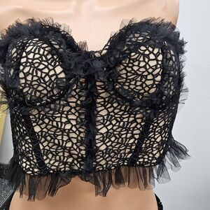 Miss Circle Chic Black Lace Bustier